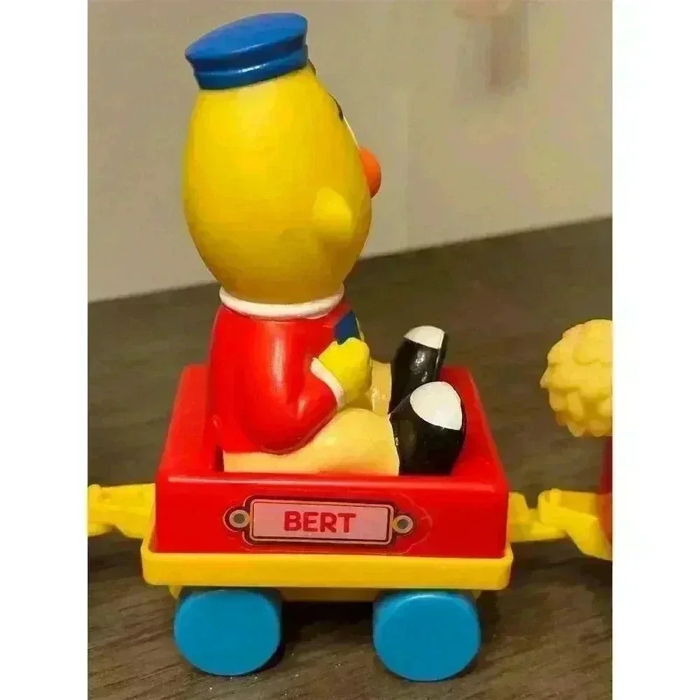 Vintage 1989 ILLCO Sesame Street Wind-Up Train Set Toy Bert, Cookie, Big Bird - Picture 3 of 13